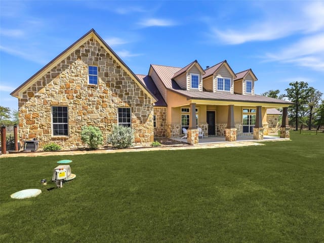 1211 Copperhead Rd