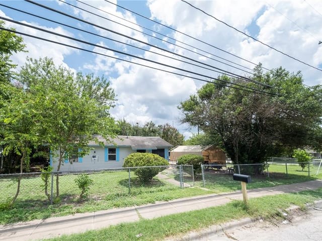 1211 Vargas Rd