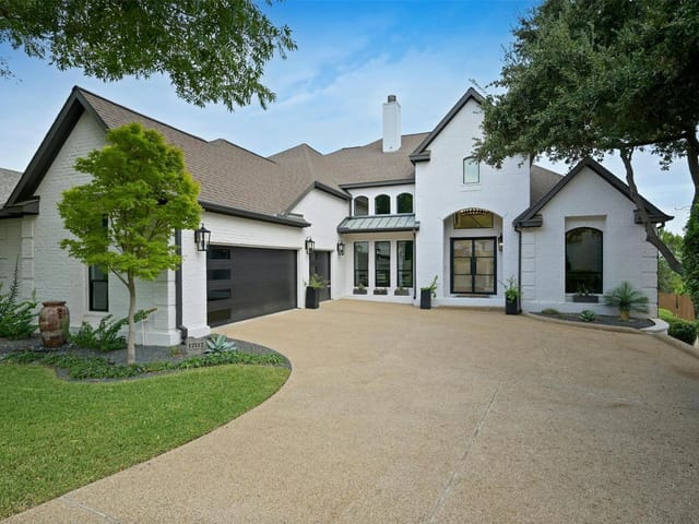 12112 Carlsbad Dr