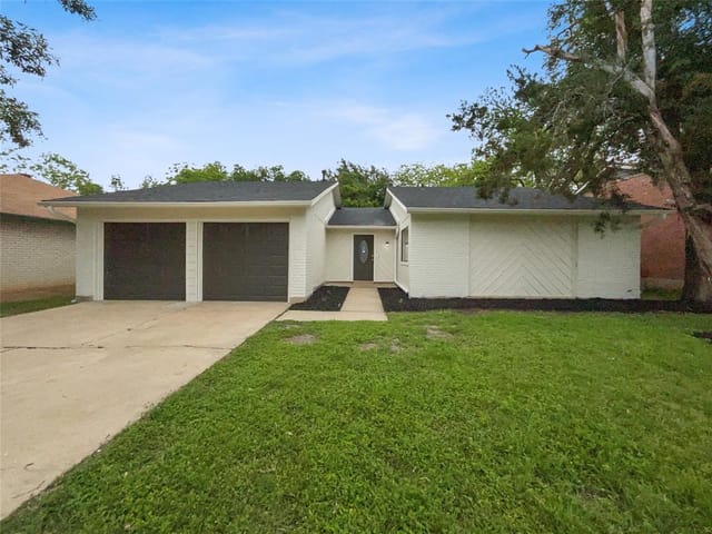 12113 Missel Thrush Ct