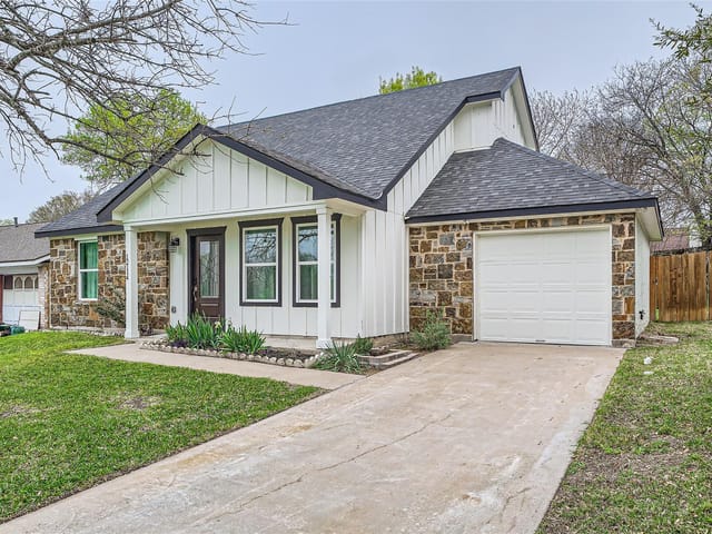 12114 Carnforth Dr