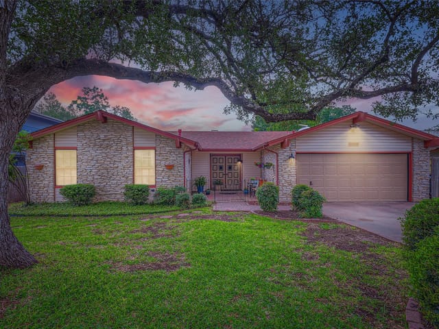 12115 Wander Ln