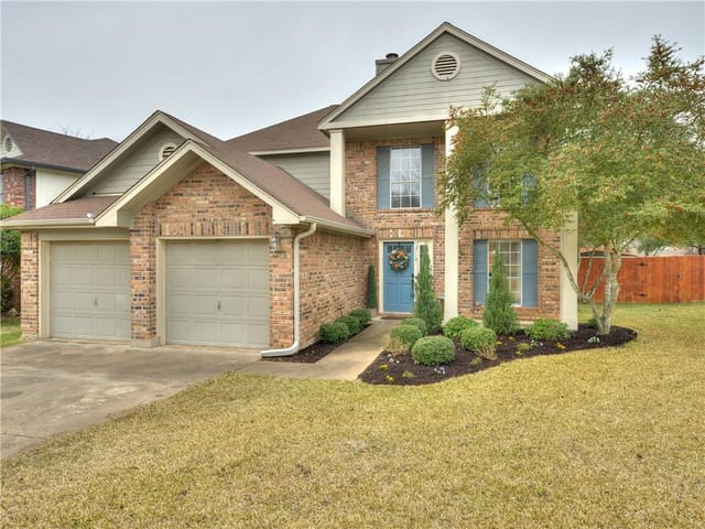 12118 Arrowwood Dr