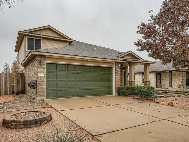 1212  Hensley Dr