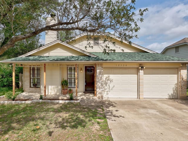 12124 Shropshire Blvd