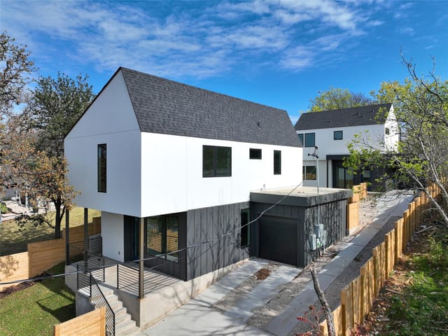 1213 Deloney St Unit #1