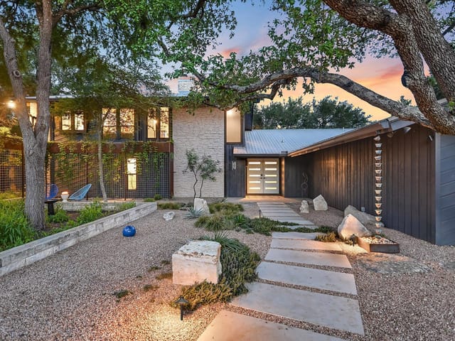 1213 Falcon Ledge Dr