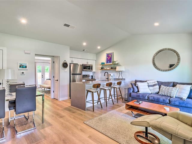 1213 Hollow Creek Dr Unit #4