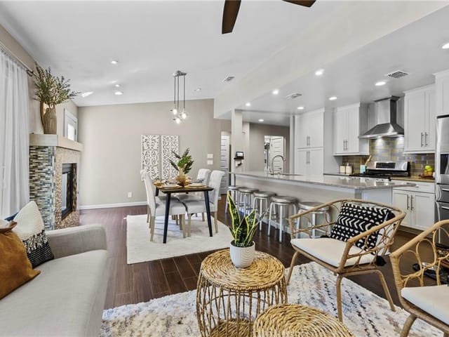 1213 Milford Way