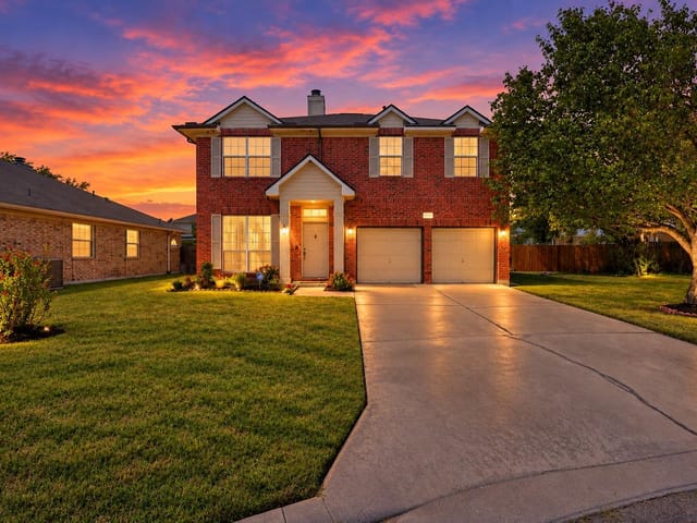 1214 Disraeli CIR