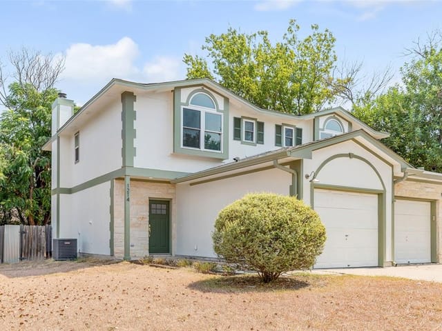1214 Gingerlily Cv