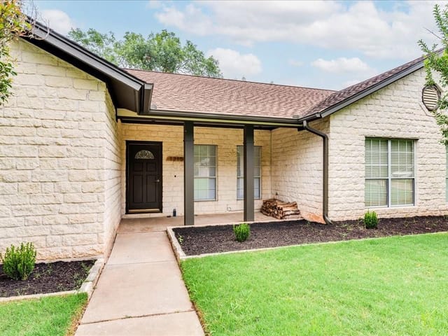 1215 Olympus DR
