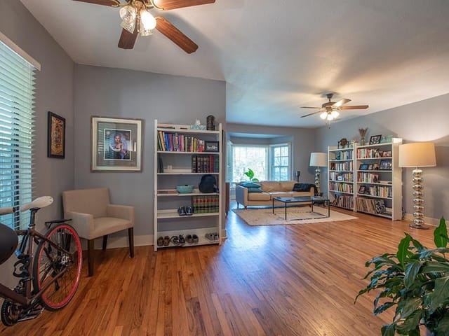 1215 W Mary ST