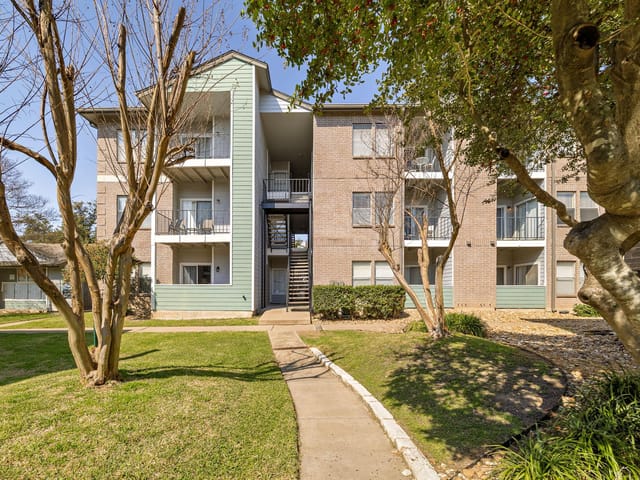 12166 Metric BLVD Unit #239