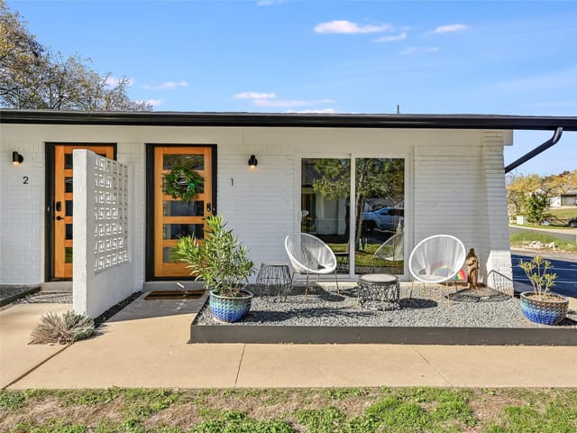 1219 Hollow Creek Dr Unit #1