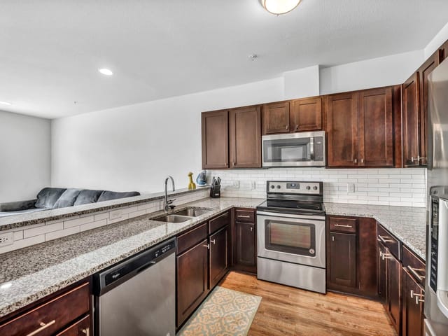 12193 Chelsea Glen Pl Unit #C