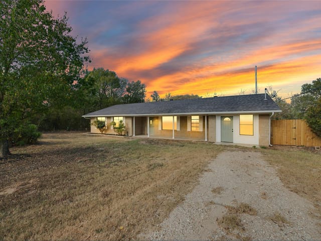 122 Blanket Flower Dr