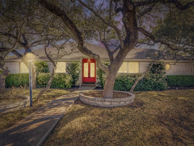 122 Tallstar Dr