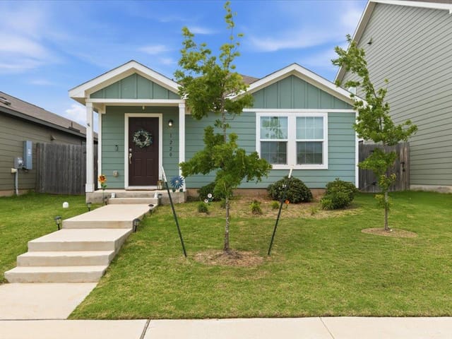 1220 Smallmouth Rd
