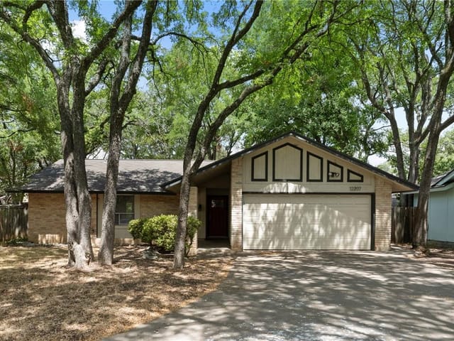 12207 Waxwing Cir