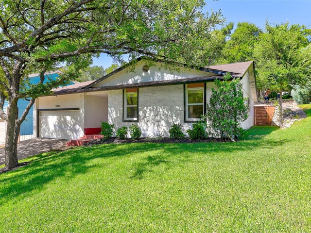 12208 Forsythe Dr