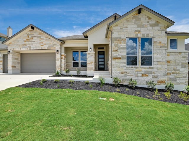 1221 Stormy Dr