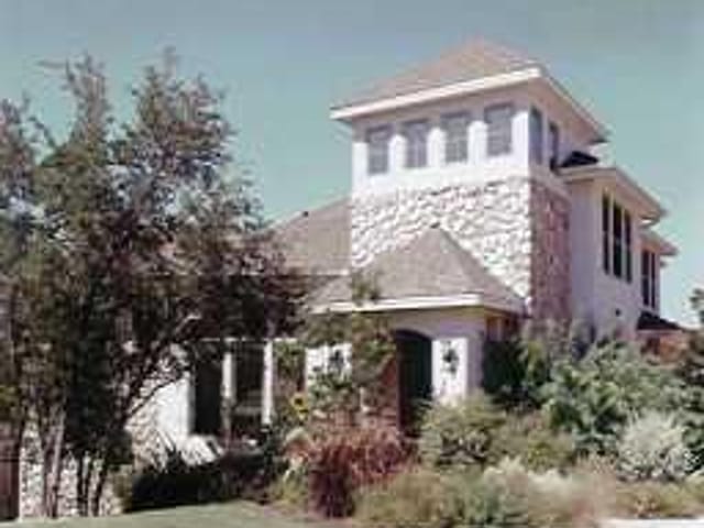 1221 TAMRANAE CT