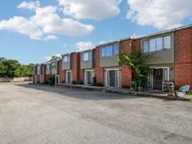 1221 W Hopkins ST Unit #2