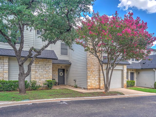 12212 Brigadoon LN Unit #117