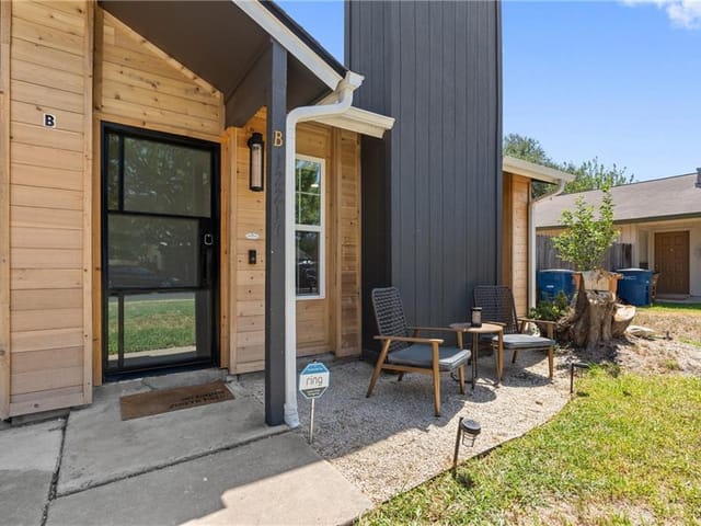 12217 Dundee Dr Unit #B