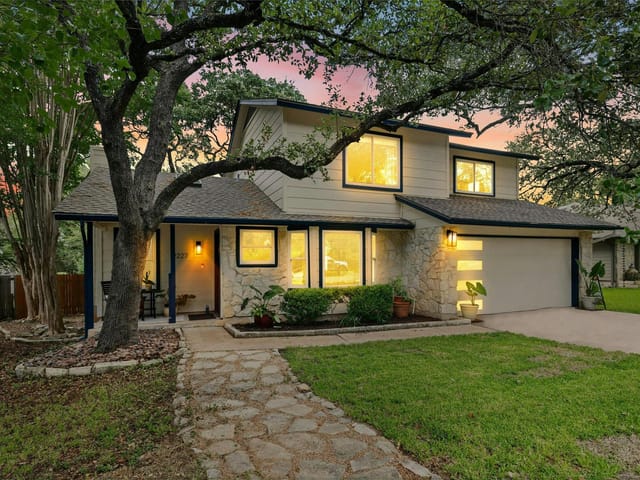 12227 Antoinette Pl