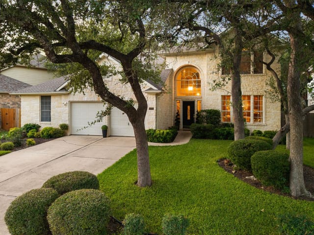 1224 Fall Creek LOOP