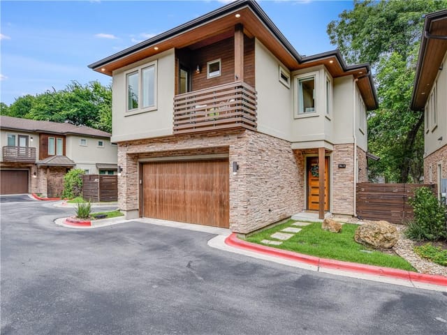 1227 Newning Ave Unit #6