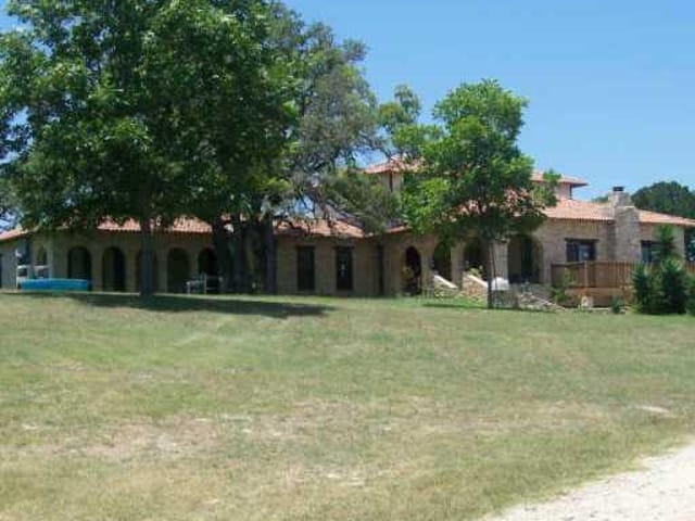 1228 Thousand Oaks LOOP