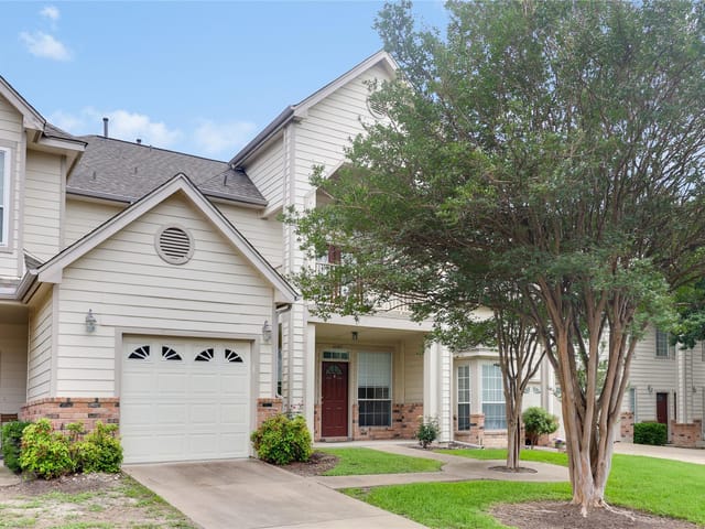 12287 Abbey Glen Ln Unit #D-1