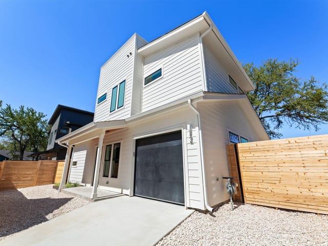 1229 Delano St Unit #2