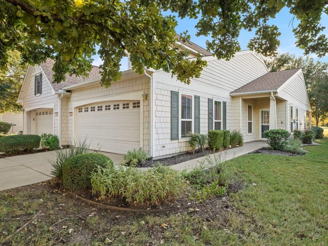 123 Dickens CIR