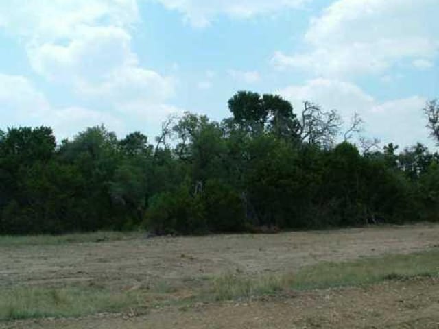 123 Stable Oaks DR