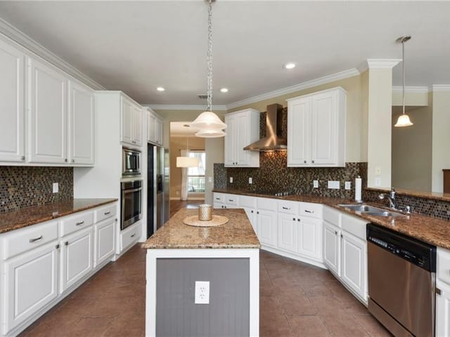 12301 Pleasant Hill CT