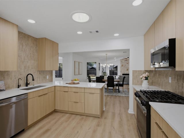 12302 Cabana LN