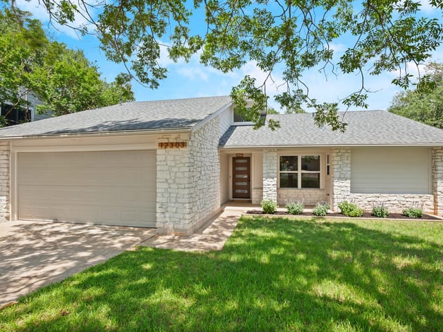 12303 Turtleback Ln