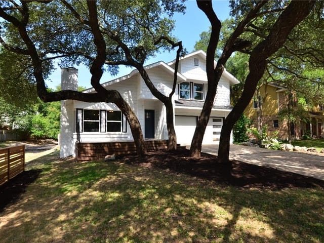 12306 Beartrap Ln