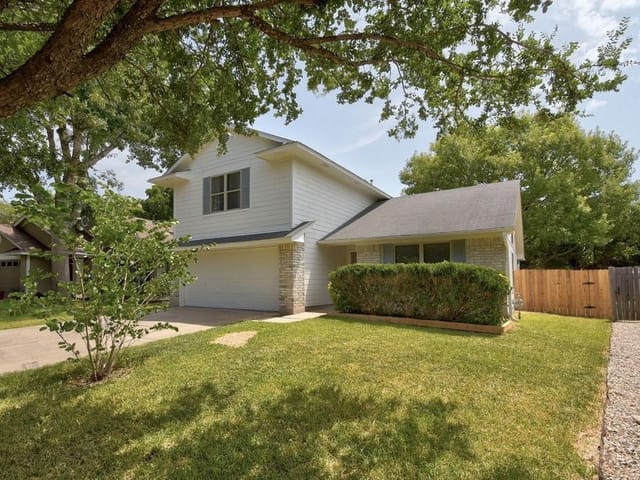 12315 Yarmont Way