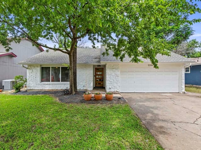 12316 Danny Dr