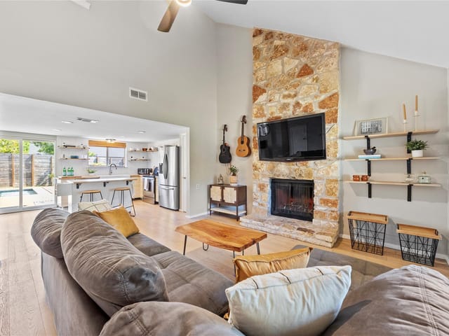 12324 Havelock Dr
