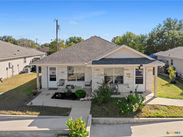 1239 Honor LN