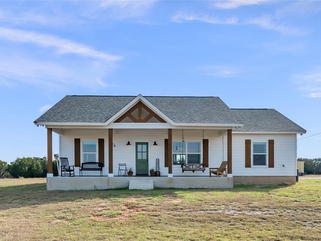 124  Donnie Dr