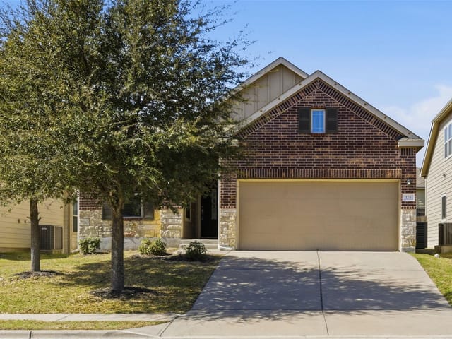124 Golden Eagle Ln
