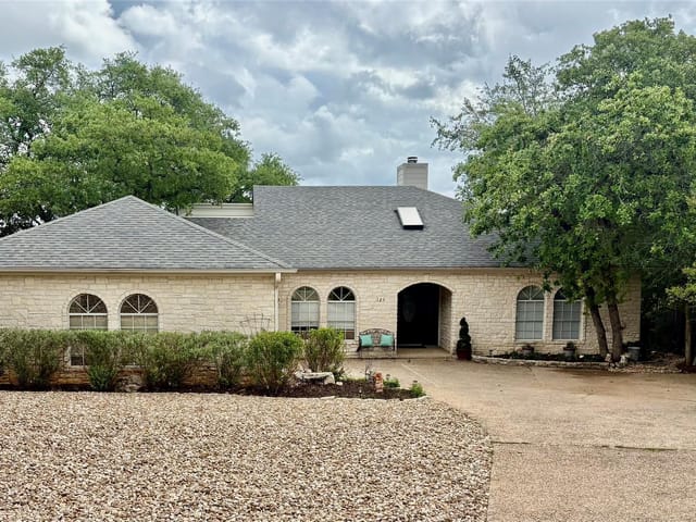 124 Hurst Creek Rd