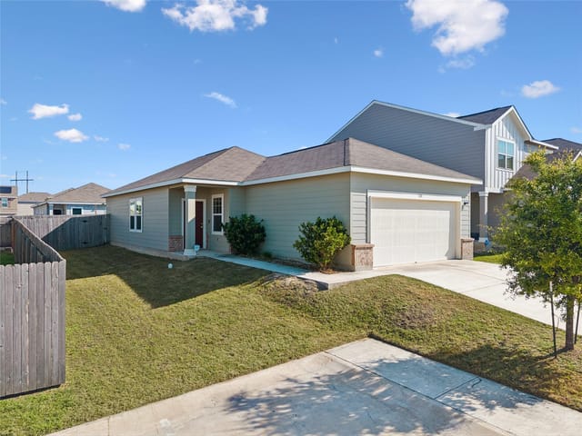 124 Peony LN